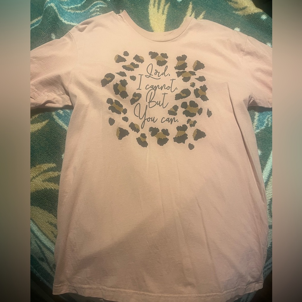 ✨Graphic T-Shirt✨